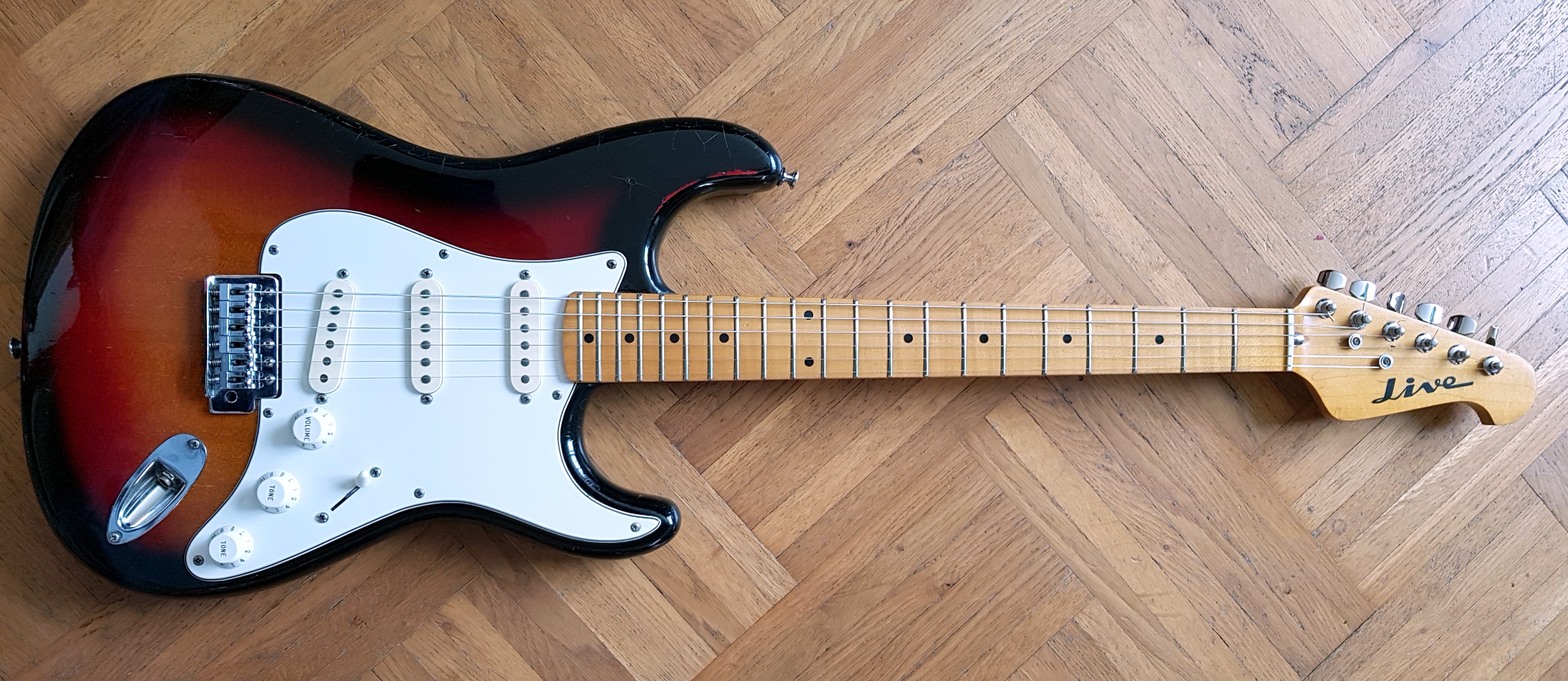Live Stratocaster