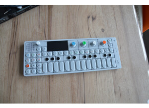 Teenage Engineering OP-1 (25126)