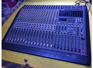 Tascam M-2516 (19223)
