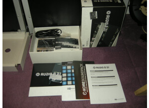Native Instruments Audio 8 DJ (89072)