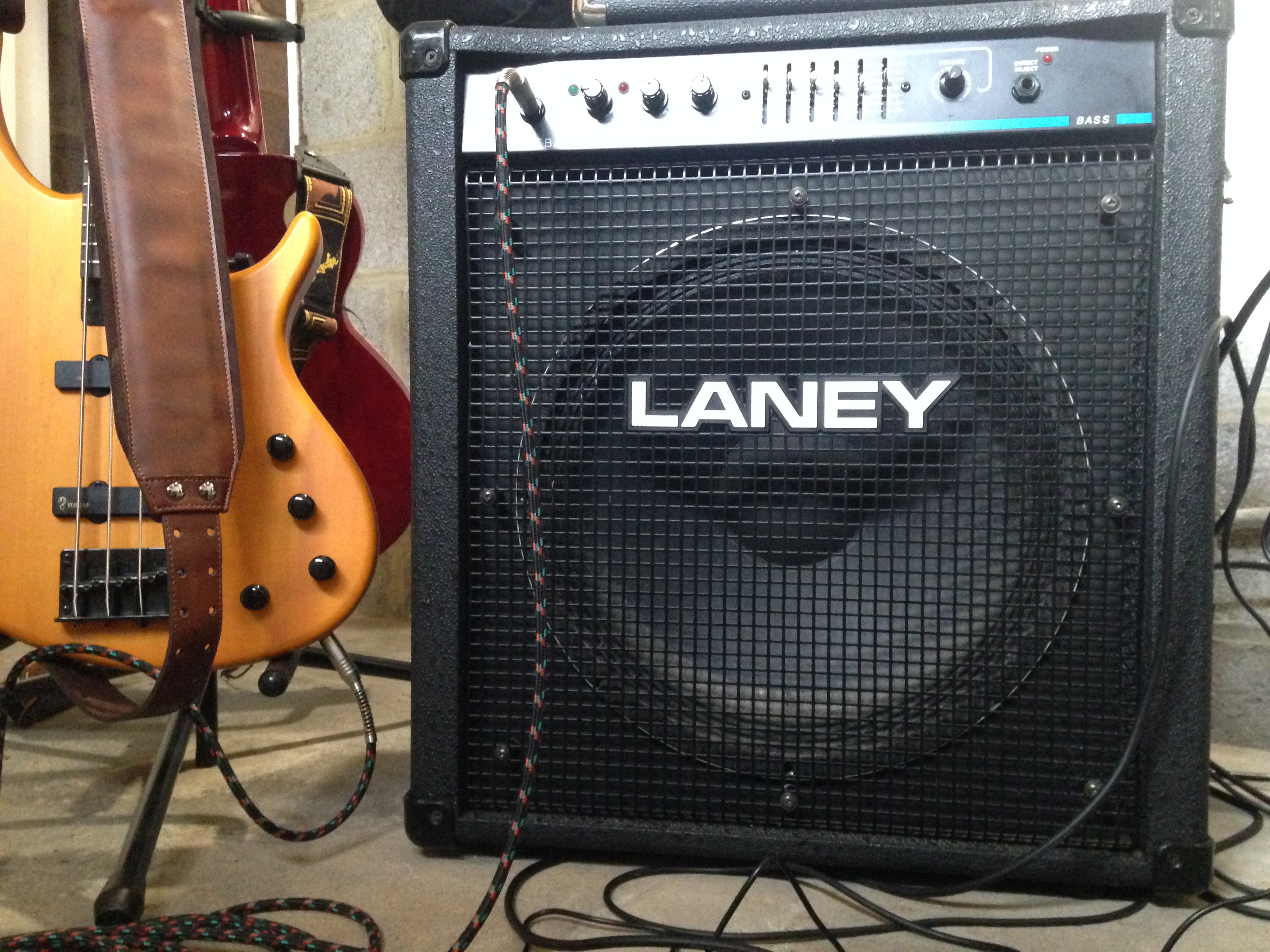 Laney L120B