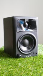 M-Audio AV32 : MAudioAV32Front M-Audio AV32 : MAudioAV32Front