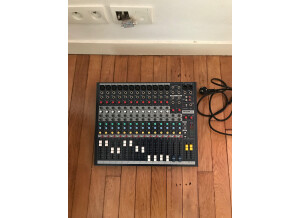 Soundcraft EPM12 (93002)