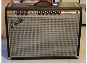 Fender ’68 Custom Vibrolux Reverb (18280)