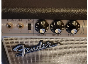 Fender ’68 Custom Vibrolux Reverb (79203)