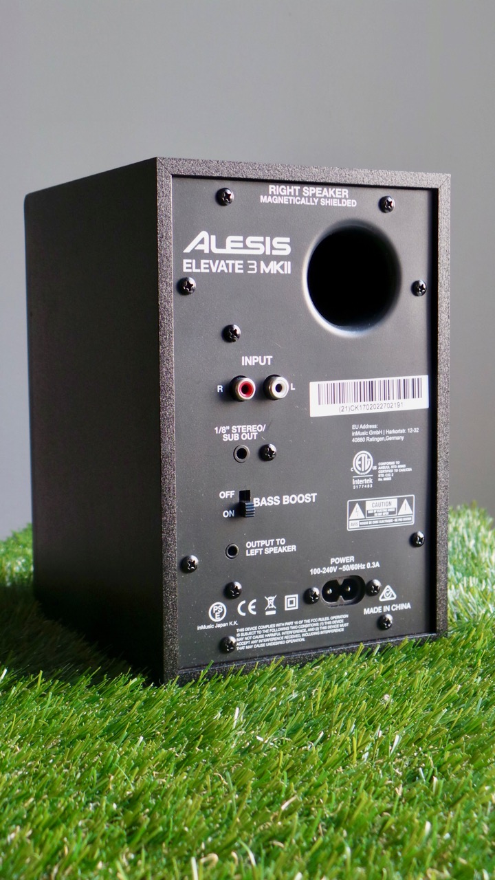 Alesis Elevate 3 MKII : AlesisElevate3mkIIBack