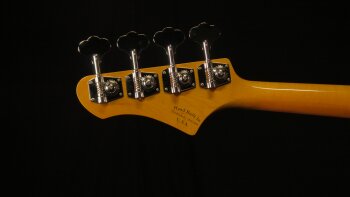 std jm4 dakota red back of headstock orig std jm4 dakota red back of headstock orig