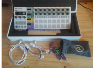 Arturia BeatStep Pro (15847)