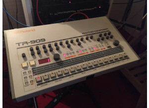Roland TR-909 (97226)