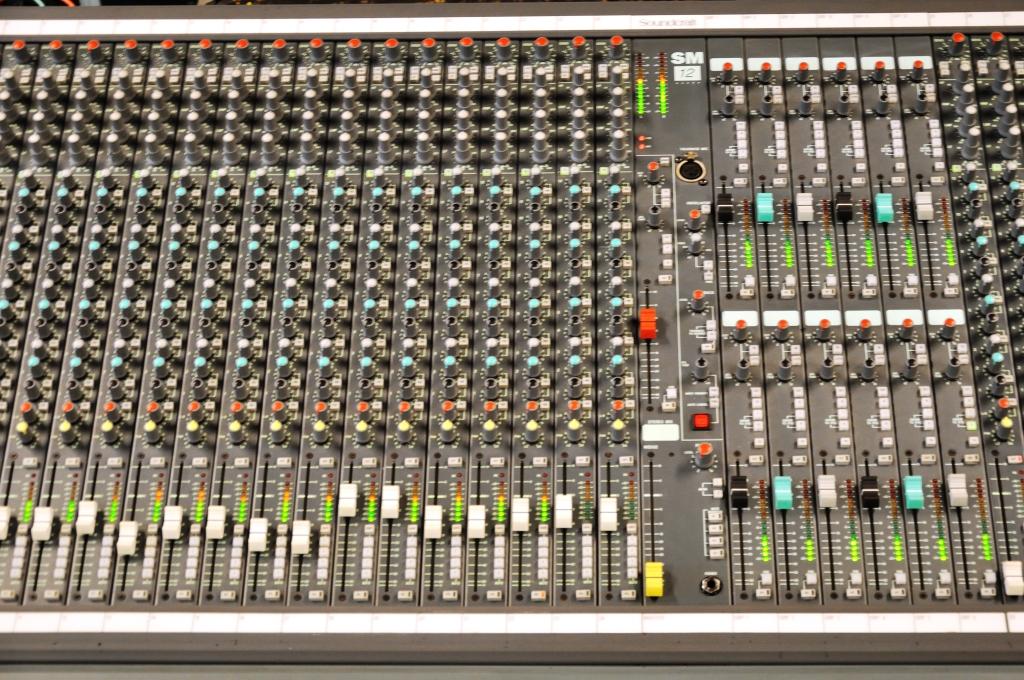 Pictures and images Soundcraft SM12 - Audiofanzine