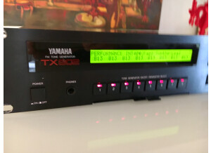 Yamaha TX802 (43971)