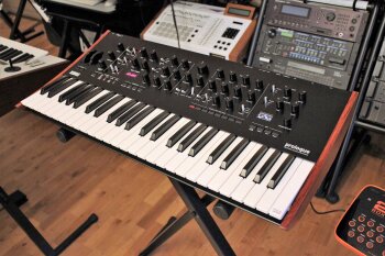 Korg Prologue-8 : Prologue 2tof 03 Korg Prologue-8 : Prologue 2tof 03