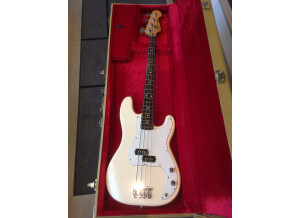 Fender Standard Precision Bass [1990-2005] (10444)
