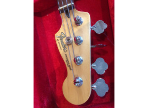 Fender Standard Precision Bass [1990-2005] (30685)