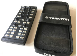 Native Instruments Traktor Kontrol X1 (52875)