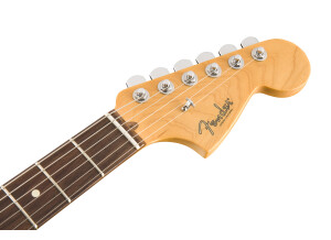 Limited Edition Jag Stratocaster, Candy Apple Red 4