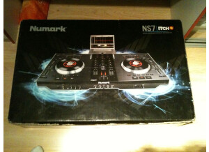 Numark NS7FX (74754)