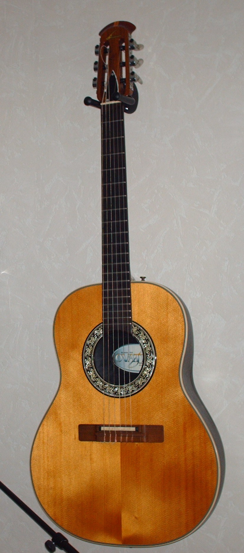 Ovation Country Artist 1624-4
