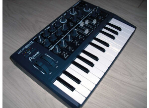 Arturia MicroBrute (50300)