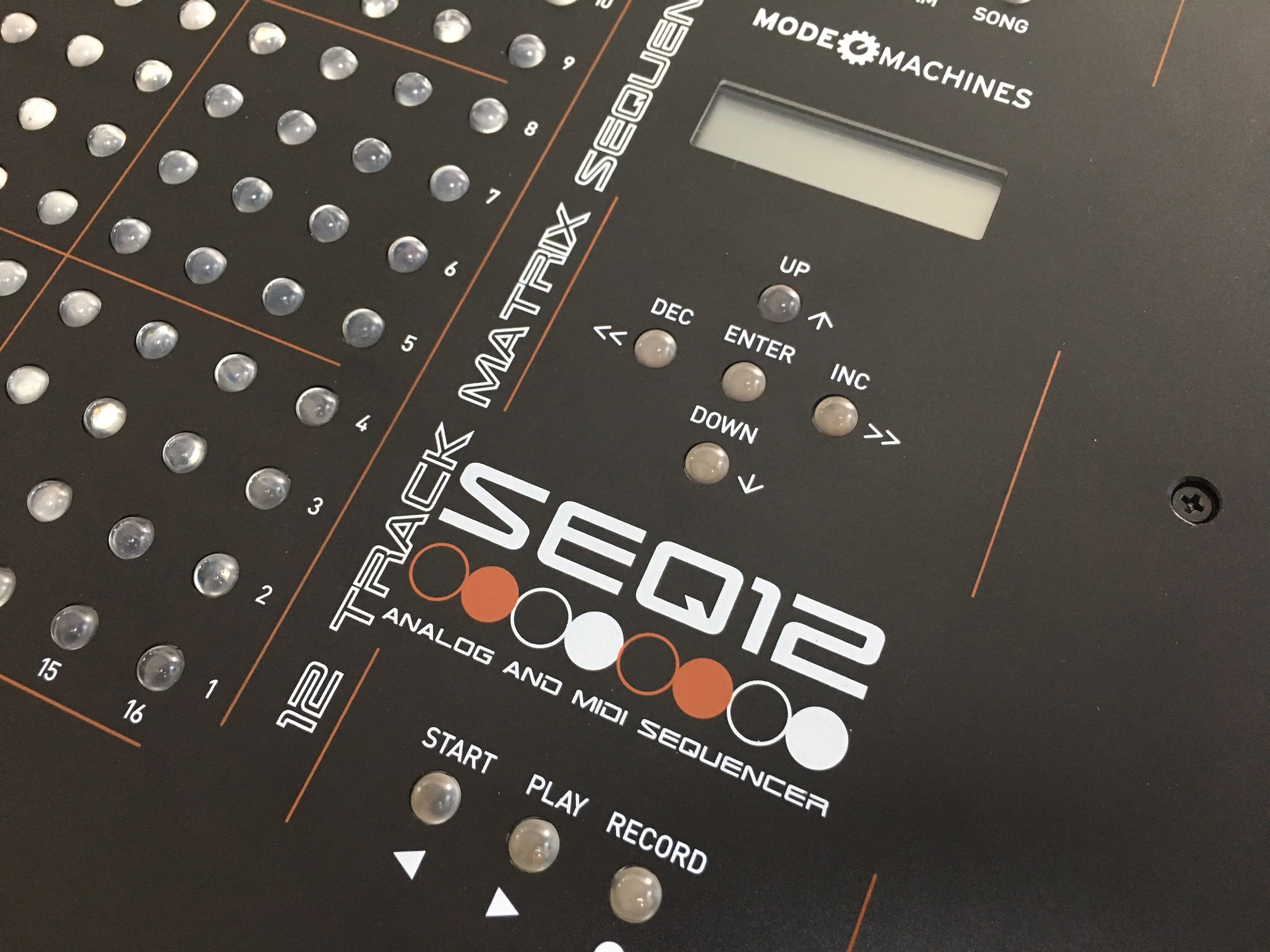 SEQ12 Close