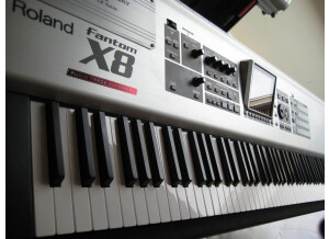 Roland Fantom X8 (99893)