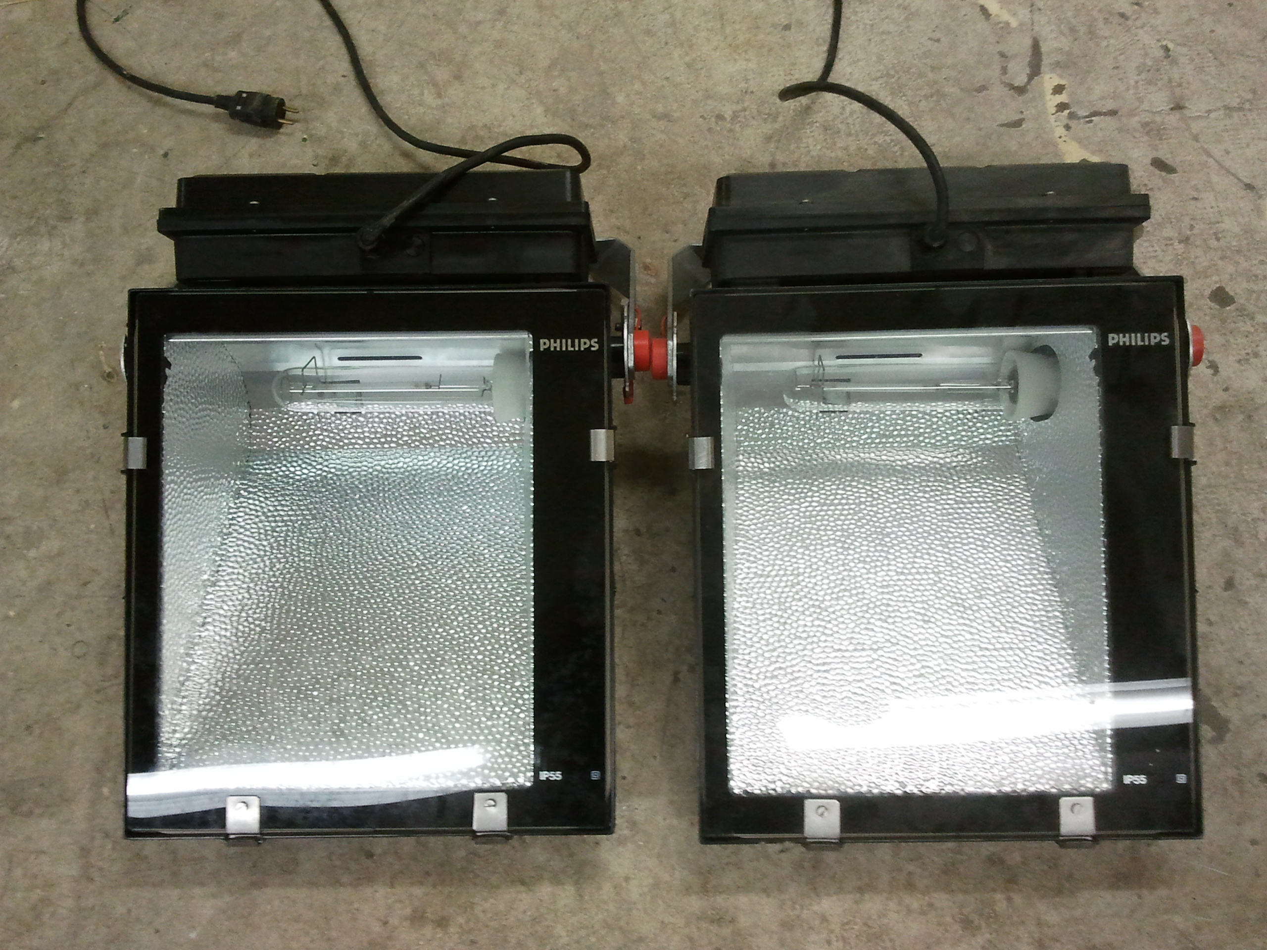 VDS Projecteur Philips modifié Led en TBE