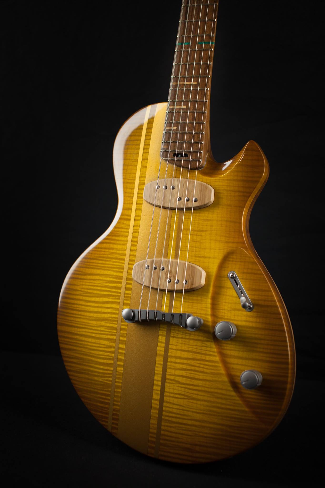 Alquier Guitars Cosmic Debris : 27355741 1252910941477072 1218595165833858868 o