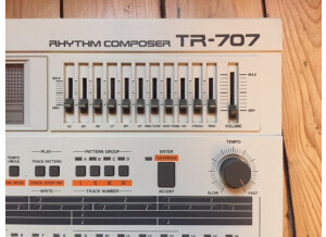 Roland TR-707 (71128)