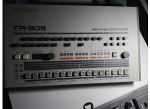 Roland TR-909 (2118)