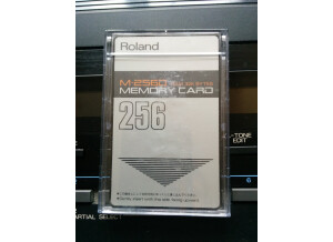 Roland M-256D (13468)
