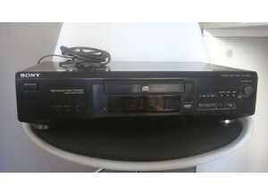 Sony CDP-XE330