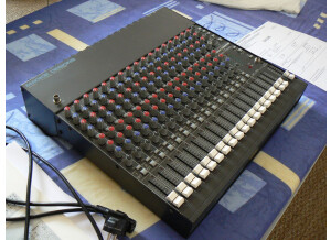 Mackie CR1604 (25163)