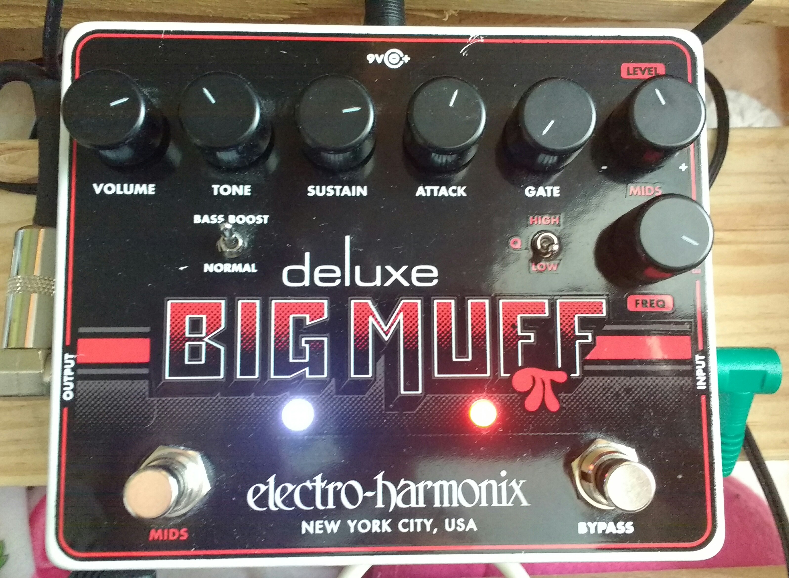 Electro-Harmonix Deluxe Big Muff Pi