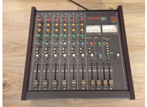 Tascam M-106 (54494)