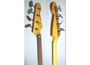 Fender Classic Mustang Bass (153)