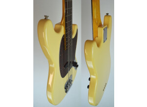 Fender Classic Mustang Bass (3788)