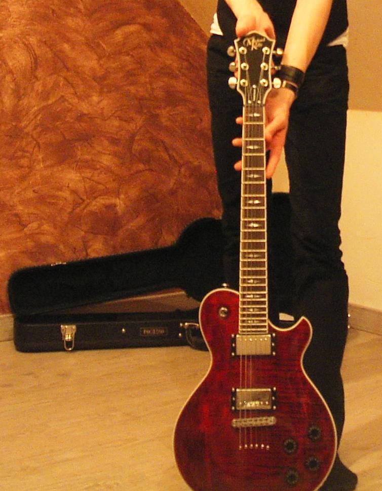 Michael Kelly Guitars Patriot Decree