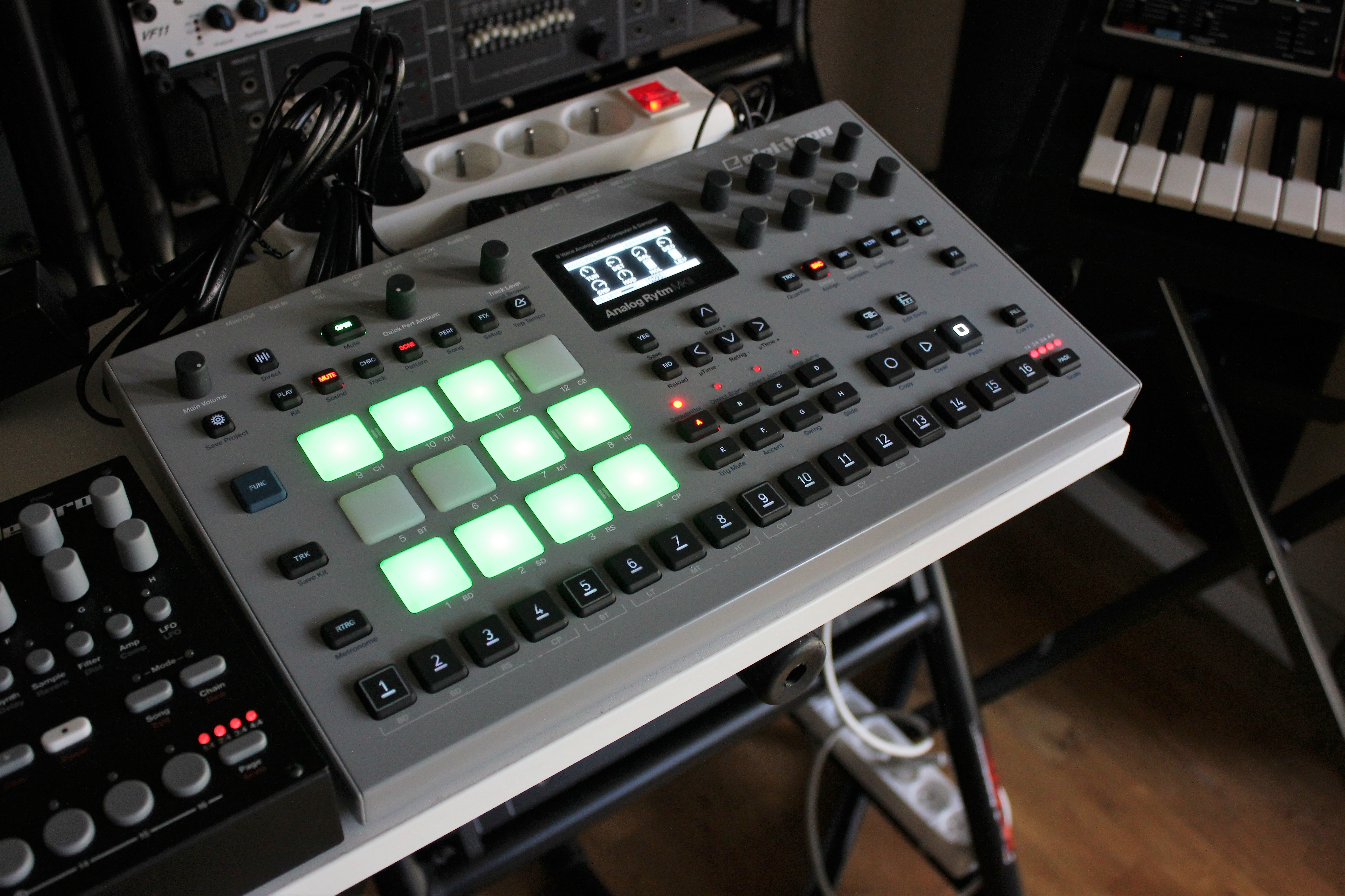 Analog Rytm MKII 2tof 04.JPG