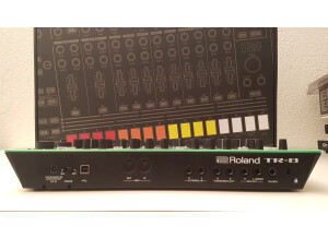 Roland TR-8 (6859)