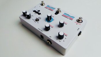 Hologram Electronics Infinite Jets Resynthesizer : Hologram Infinite Jets 7 Hologram Electronics Infinite Jets Resynthesizer : Hologram Infinite Jets 7