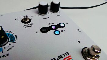 Hologram Electronics Infinite Jets Resynthesizer : Hologram Infinite Jets 8 Hologram Electronics Infinite Jets Resynthesizer : Hologram Infinite Jets 8