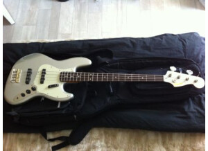 Squier Classic Vibe Jazz Bass '60s (24357)