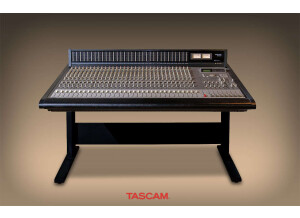 Tascam M-3700 (12731)