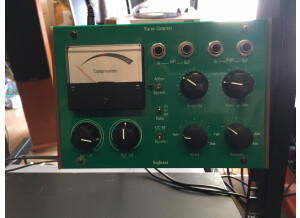 Bug Brand Stereo Compress (49443)