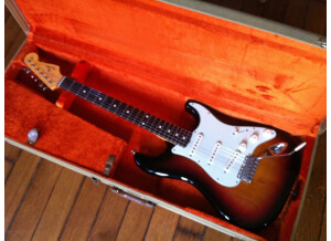 Fender Stratocaster Vintage Hot Rod 62