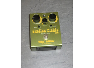 Way Huge Electronics WHE401 Swollen Pickle Fuzz (12253)