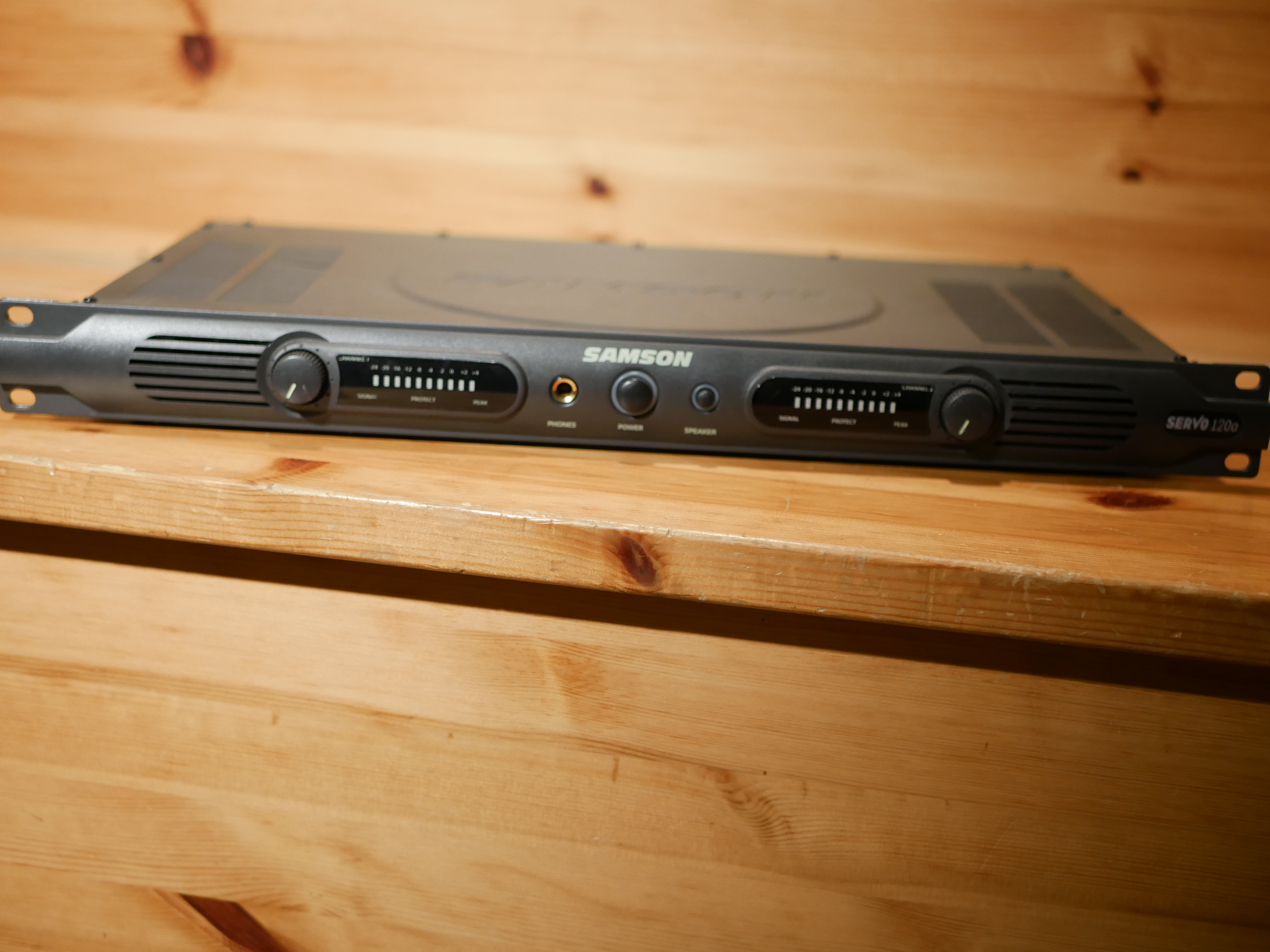 Samson Technologies Servo 120a