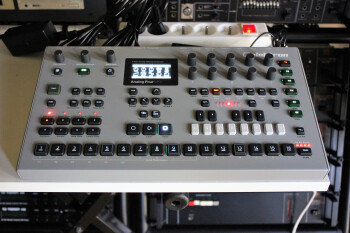 Analog4 MKII 2tof 02.JPG Analog4 MKII 2tof 02.JPG