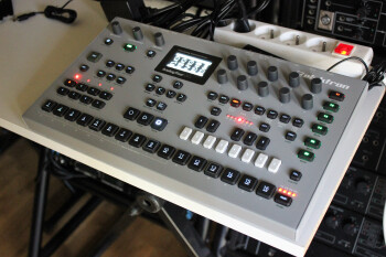 Analog4 MKII 2tof 03.JPG Analog4 MKII 2tof 03.JPG