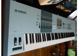 Yamaha MOTIF XS8 (46500)